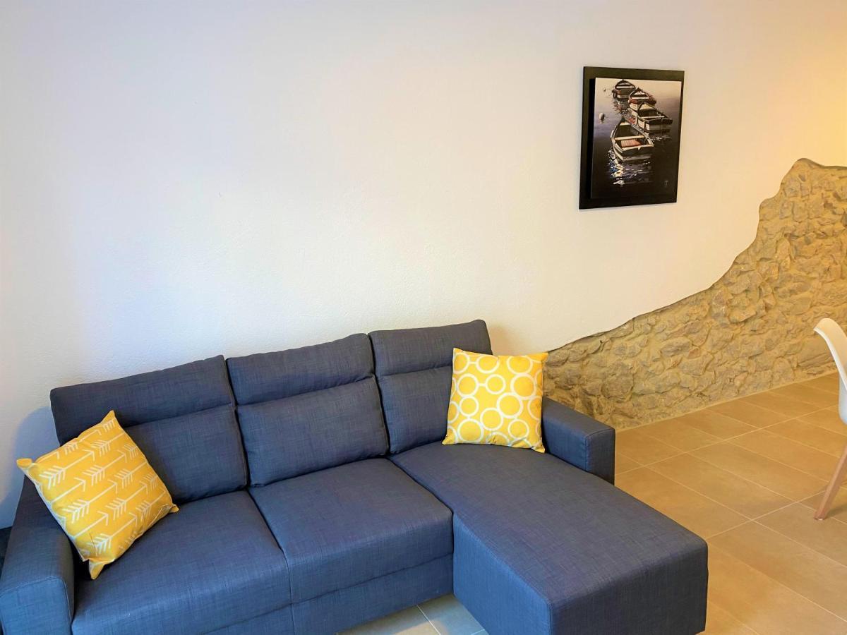 Apartaments L'Escala Centre المظهر الخارجي الصورة