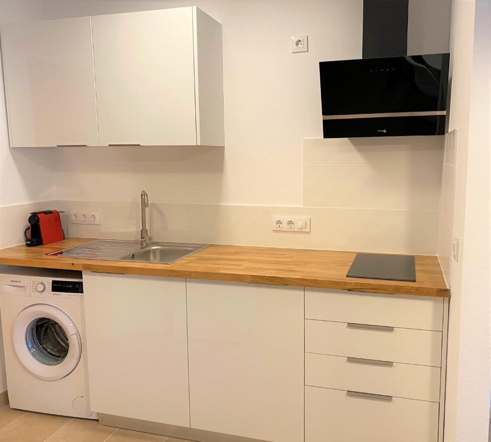 Apartaments L'Escala Centre المظهر الخارجي الصورة