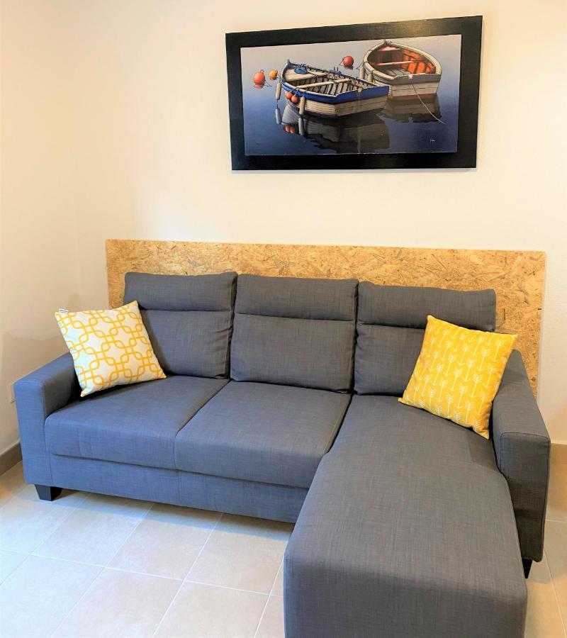 Apartaments L'Escala Centre المظهر الخارجي الصورة