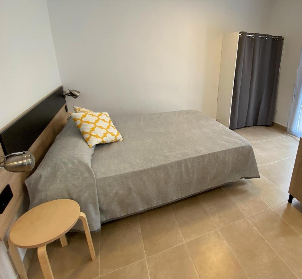 Apartaments L'Escala Centre المظهر الخارجي الصورة